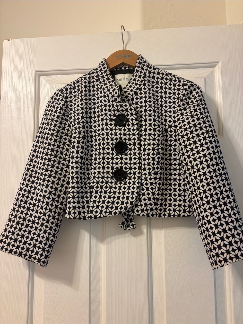 White House Black Market Black & White Geometric Cropped Blazer